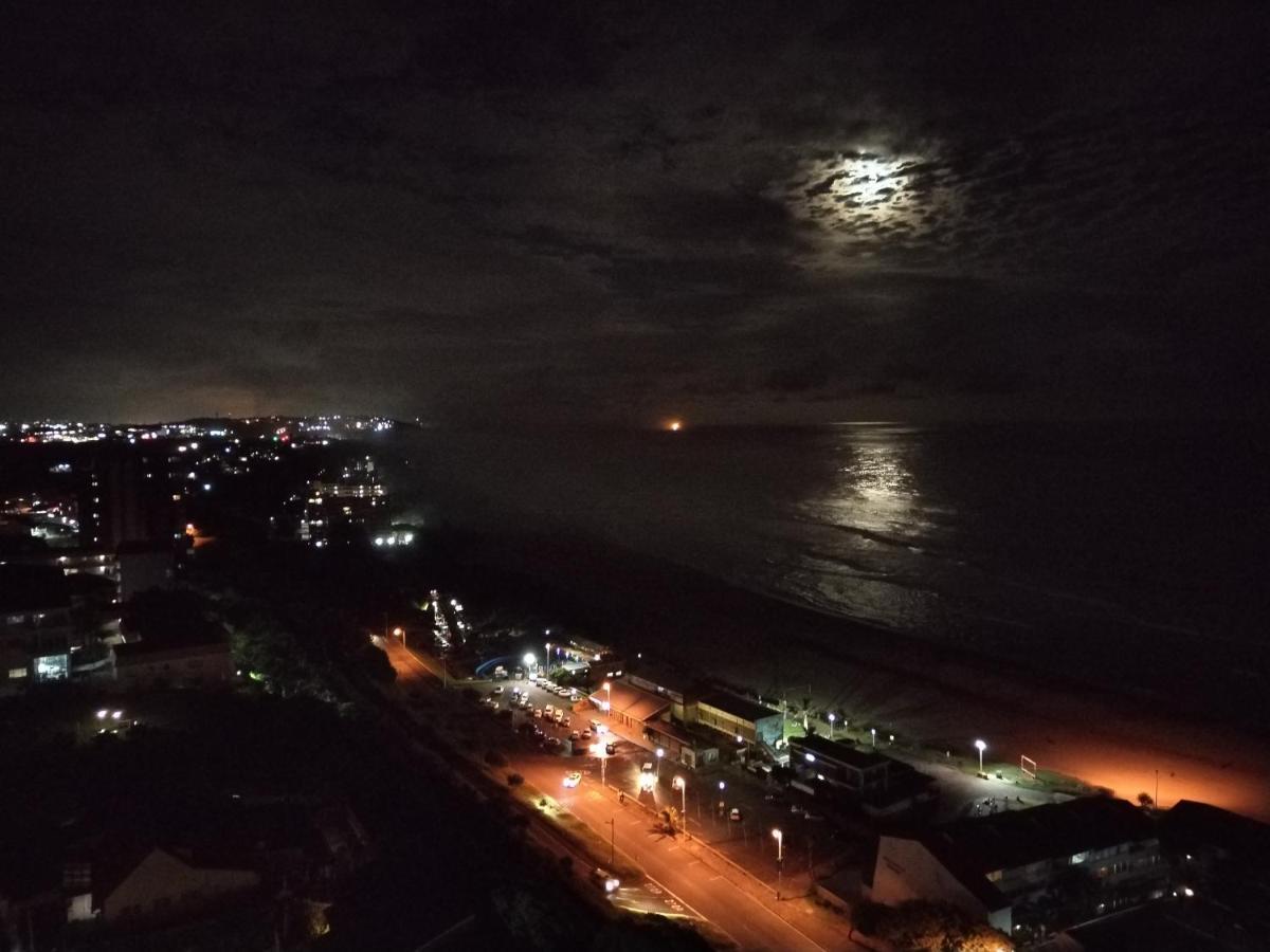 High Tide Beach Condo دوربان المظهر الخارجي الصورة